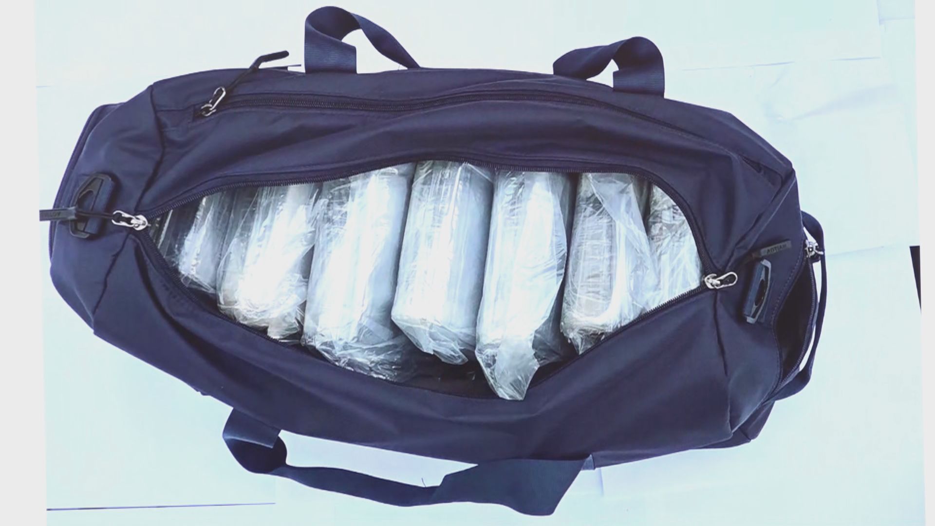 警方檢二千七百萬元毒品　拘14歲中學生