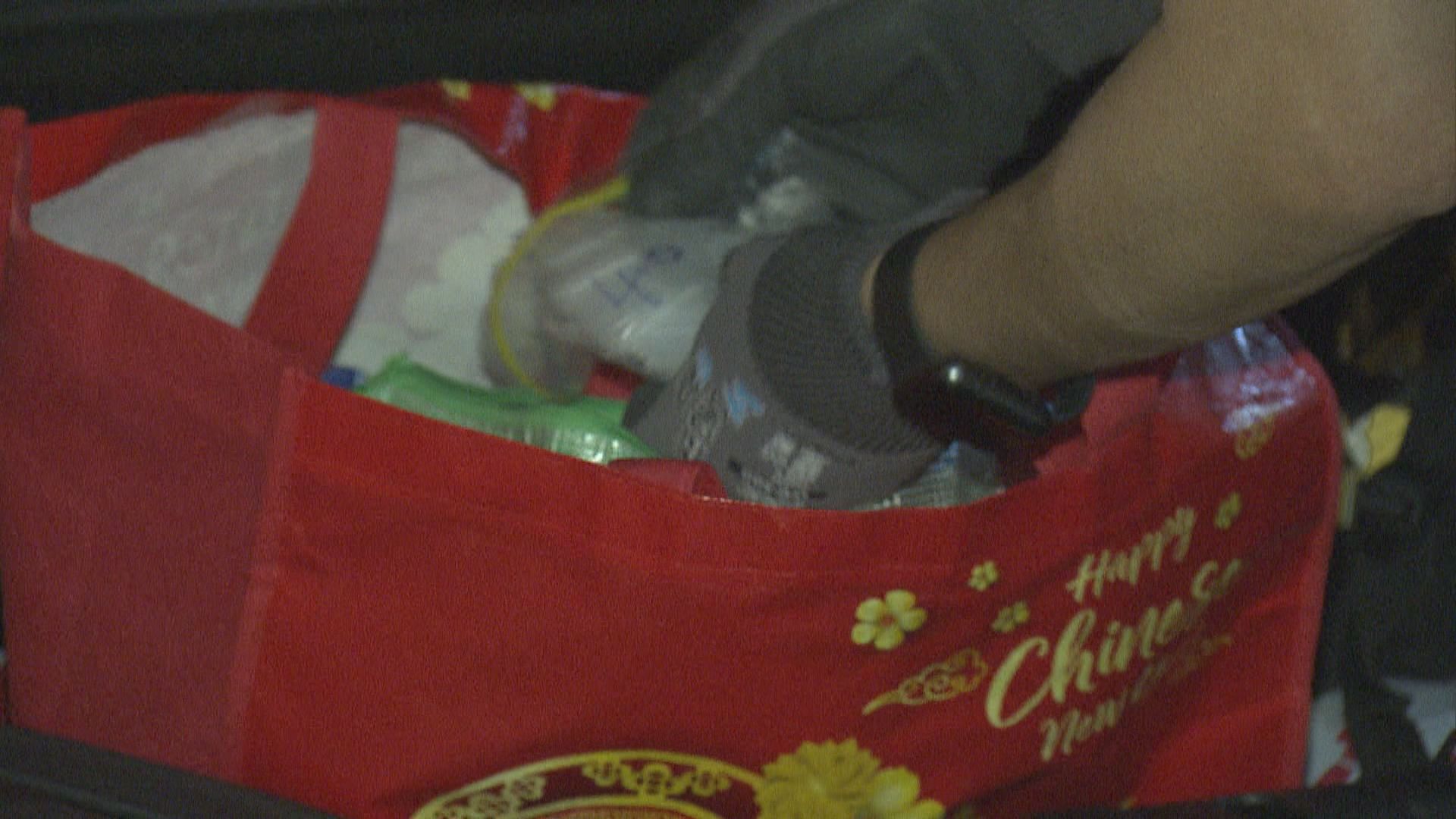 警方牛頭角截可疑車檢冰毒拘兩漢