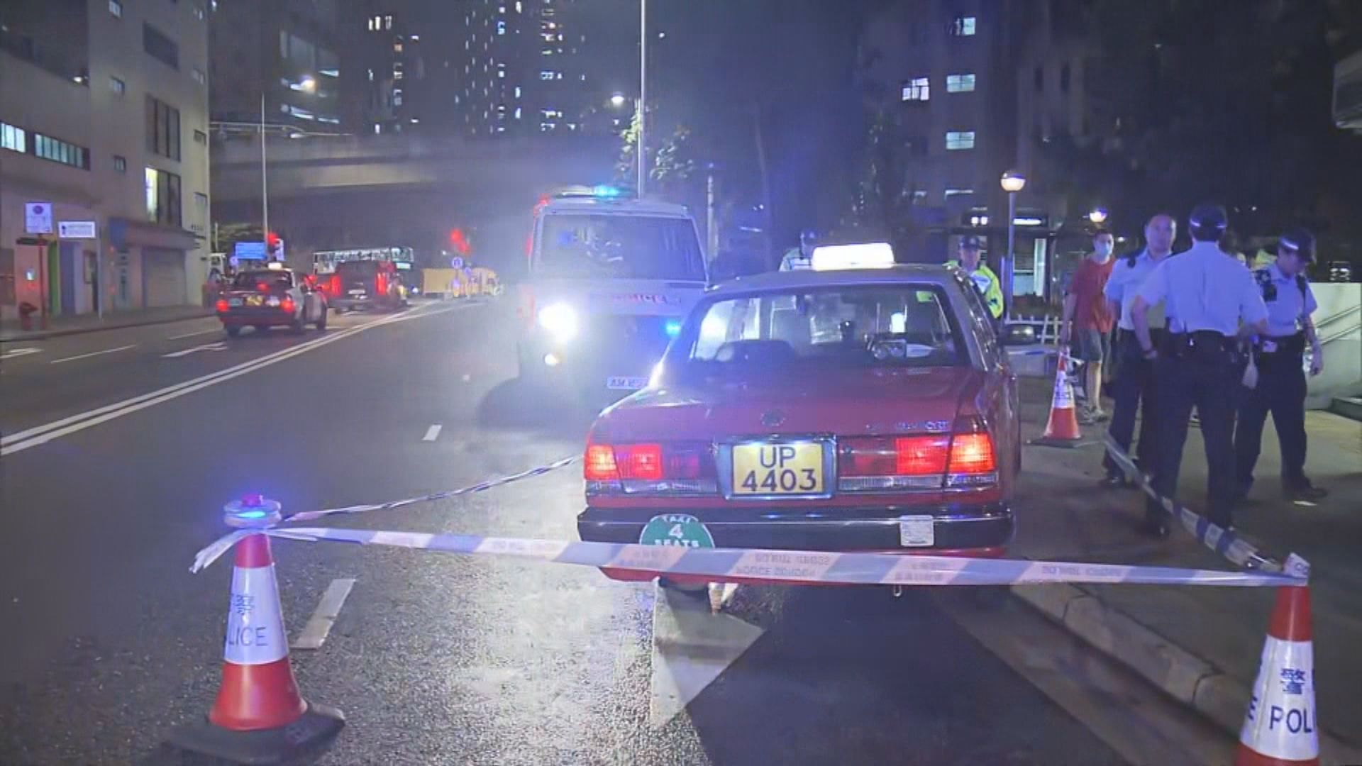 筲箕灣的士失控衝上行人路揭司機藥駕被捕