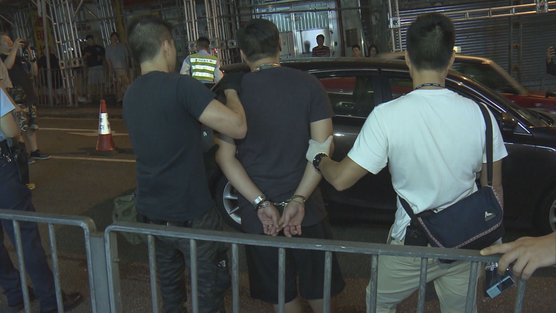 警觀塘截可疑車檢毒品拘一漢 