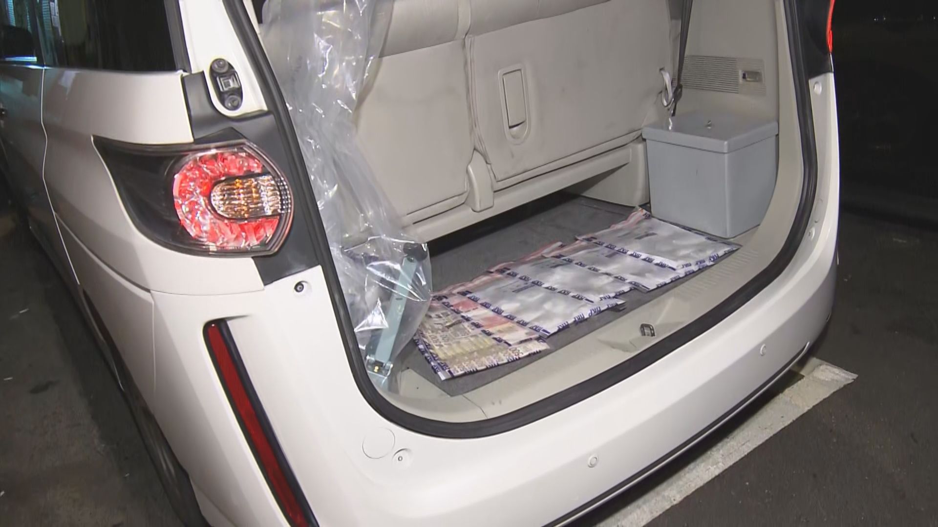 警方旺角緝毒拘一漢檢值38萬元冰毒