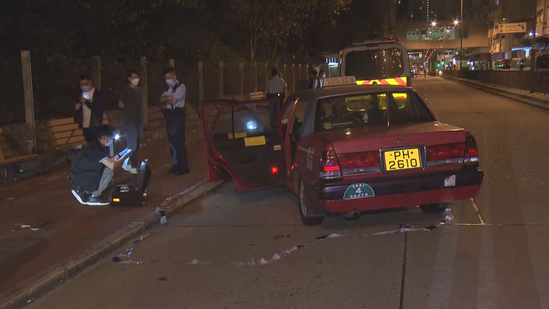 警方旺角截查的士檢懷疑大麻拘三男女