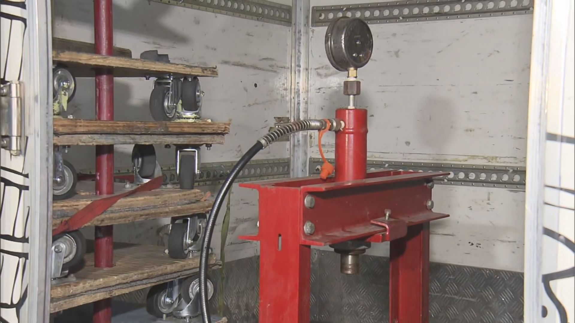 警旺角破製毒工場拘兩漢涉製毒及販毒