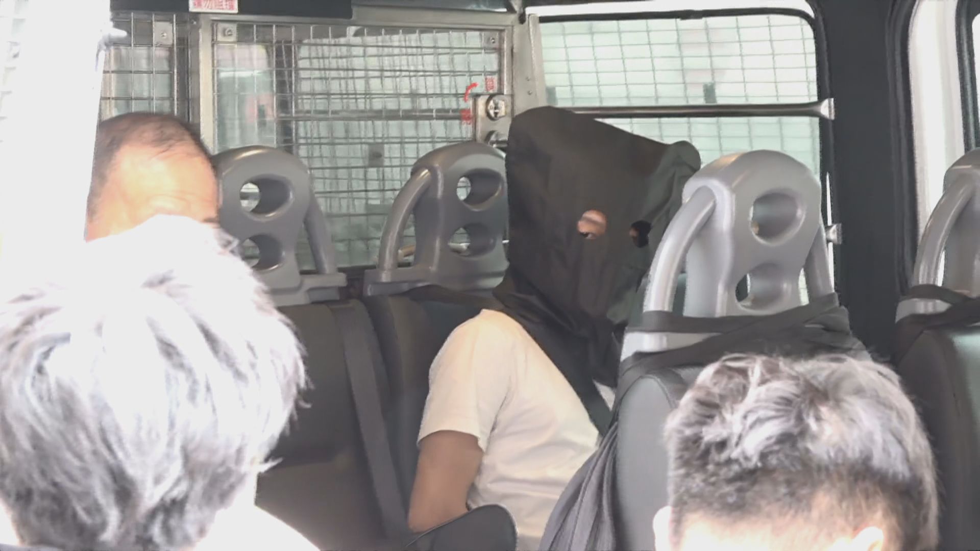 警方土瓜灣截的士　揭司機停牌駕駛及販毒