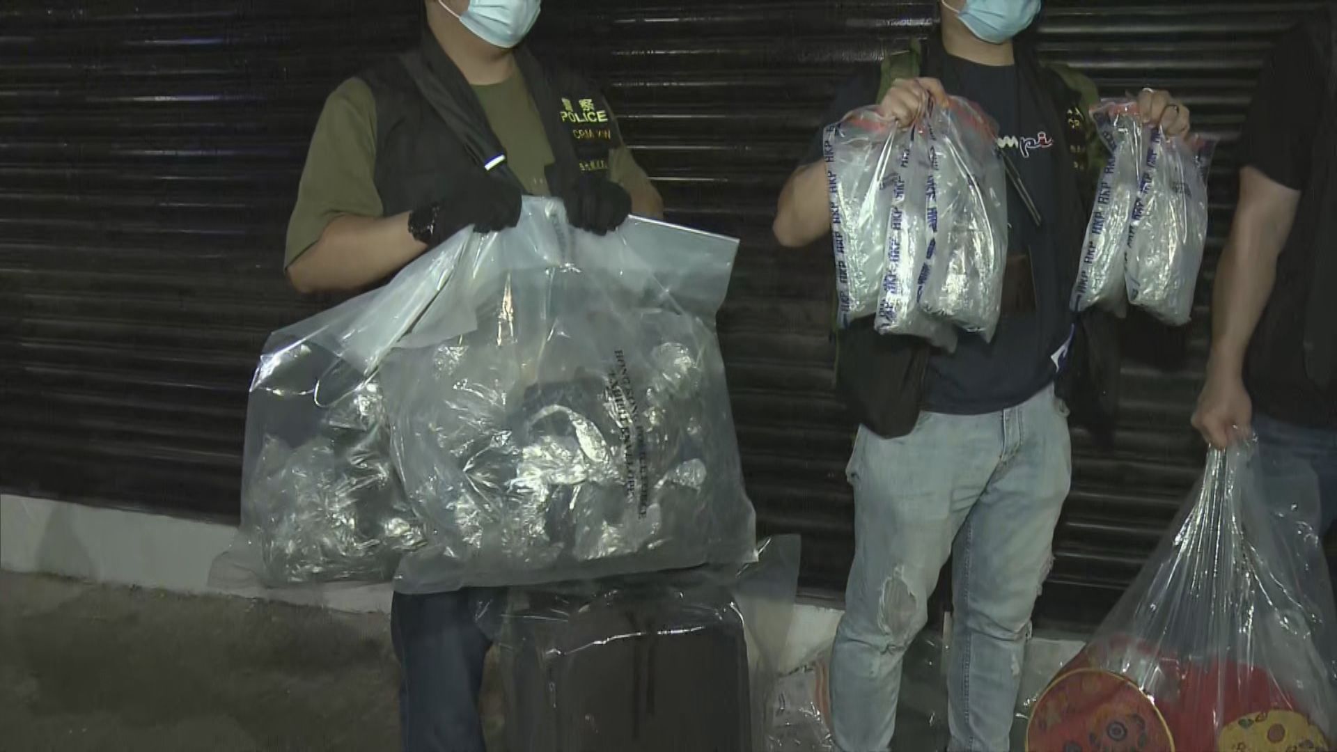 警油麻地破劏房毒窟拘三非華裔男女