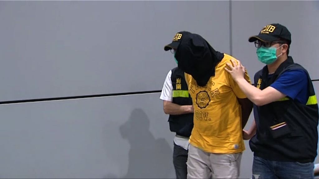 海關郵件檢獲可卡因拘非裔男子