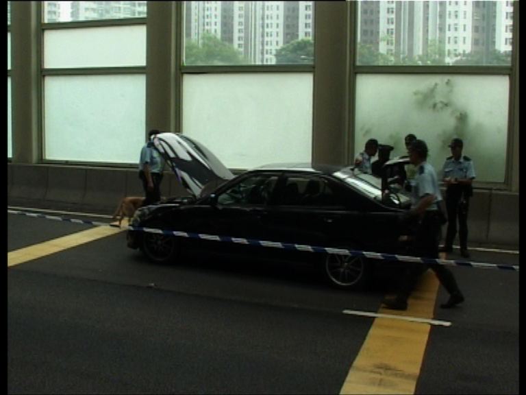 警截查可疑私家車檢毒品拘兩人