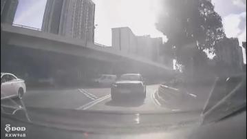 男子伏在私家車車頭行駛5公里　司機藥駕危駕被捕