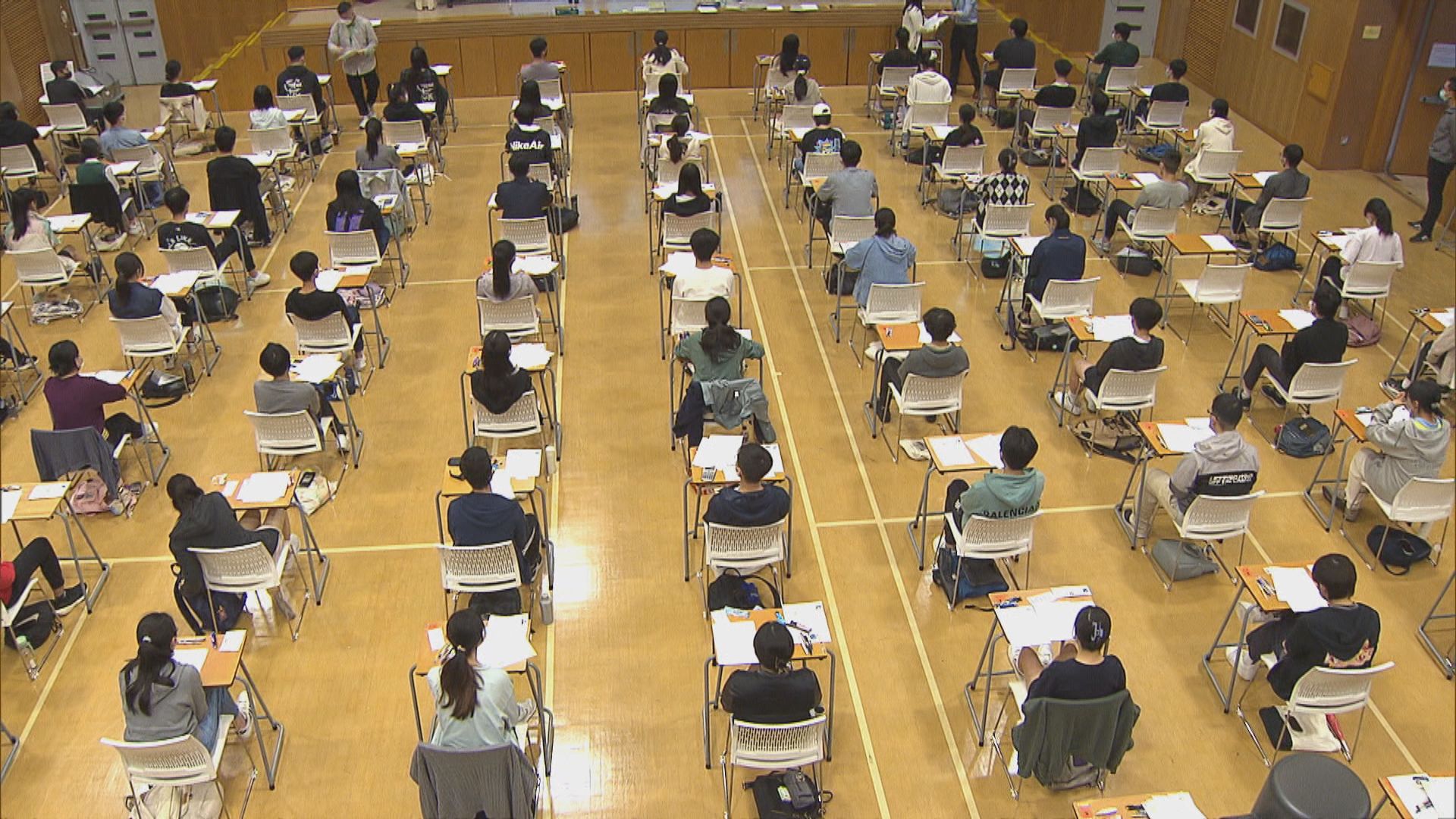 文憑試開考　確診考生應試：一生人一次要「頂硬上」