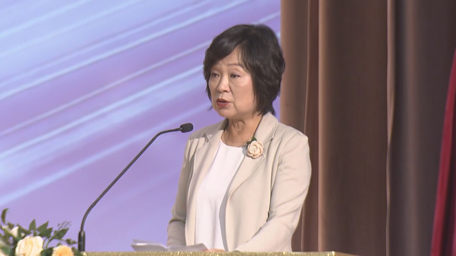 DSE放榜2026｜有考生失手打算報讀副學士銜接八大　蔡若蓮勉勵考生有多元化出路(謝欣桐報道)