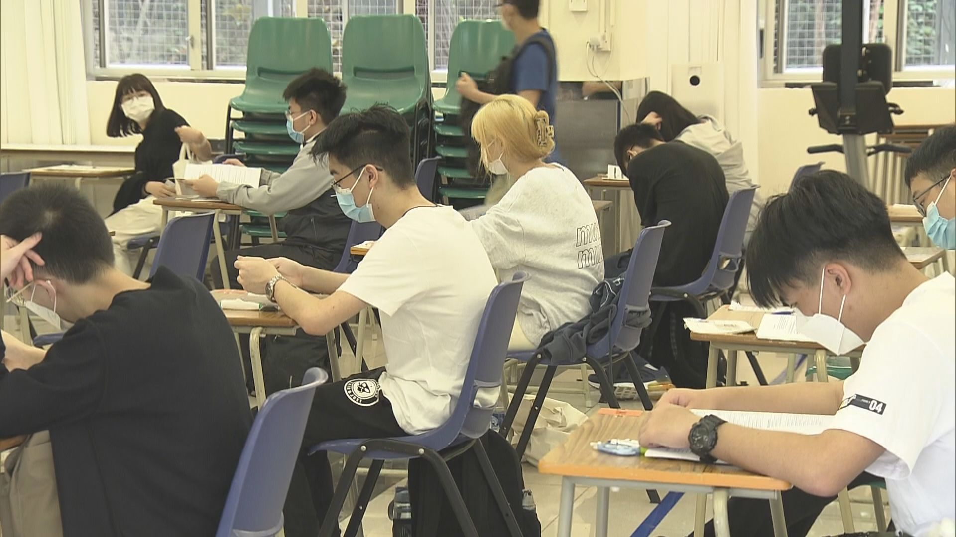 文憑試開考　首科英文近四萬七千名考生報考