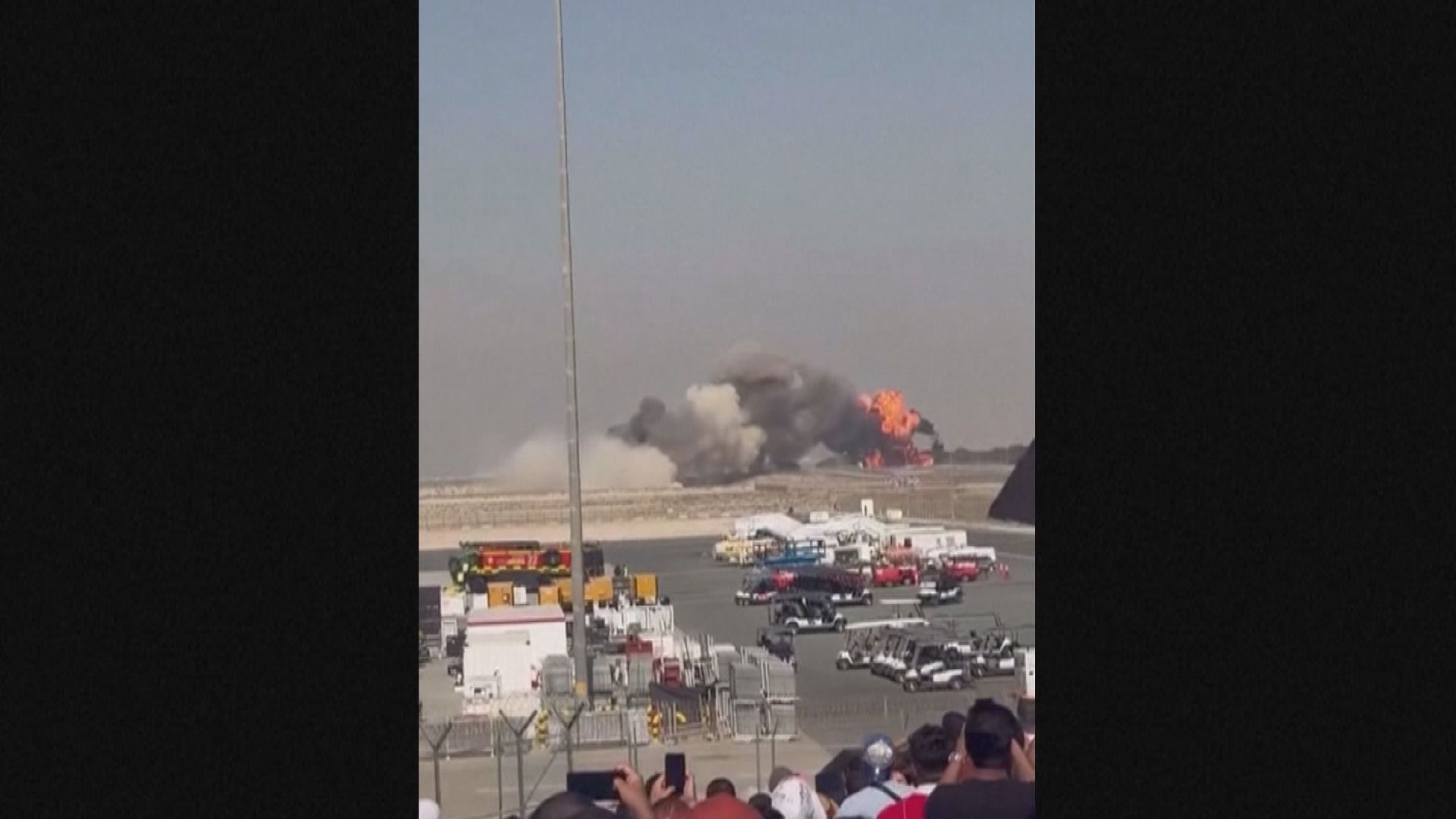 印度空軍戰機於迪拜航展表演時墜毀　機師喪生