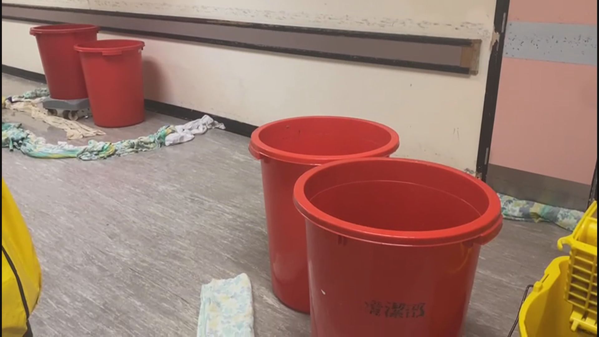 東區醫院鹹水管爆裂　牙科和公務員診所早上暫停