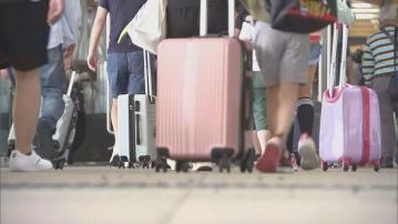 長假第二日續見出境人潮 市民即日來回避出行高峰