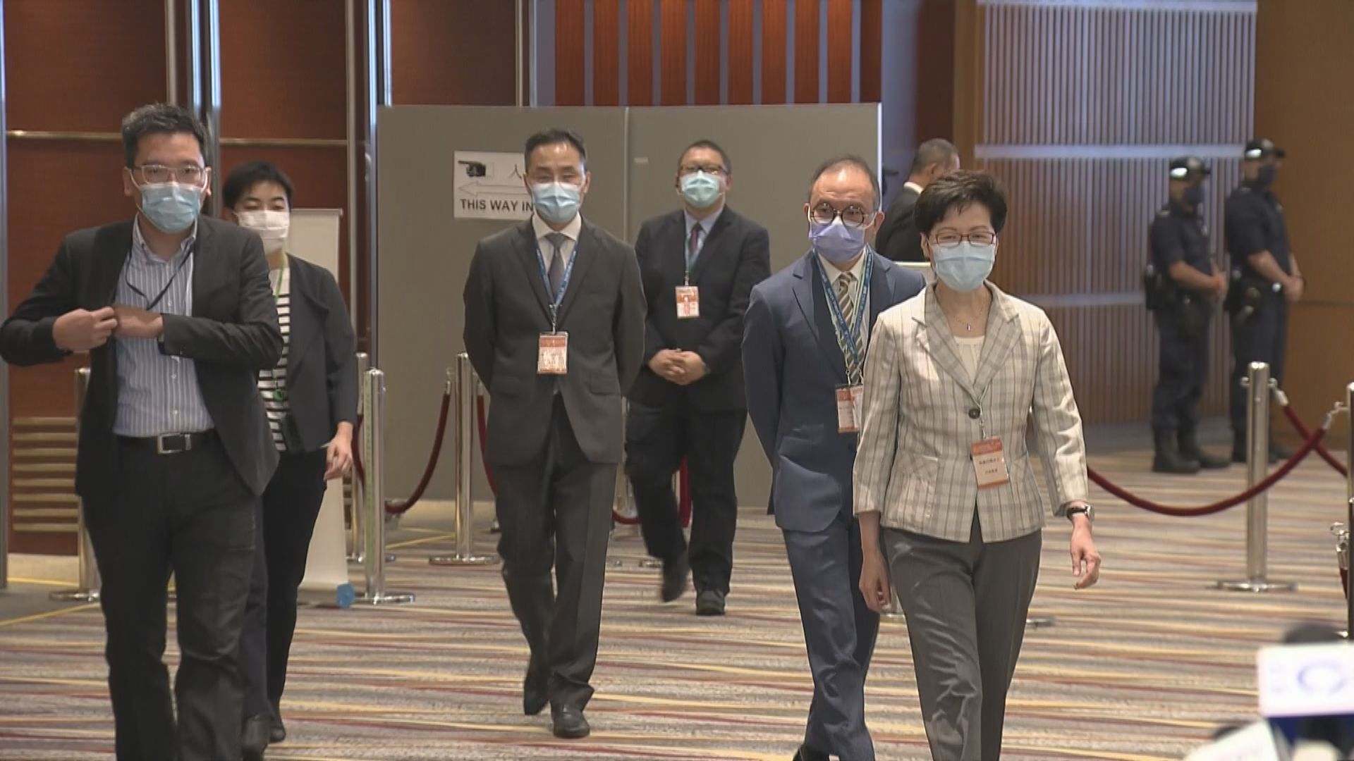 林鄭及相關官員早上巡視票站