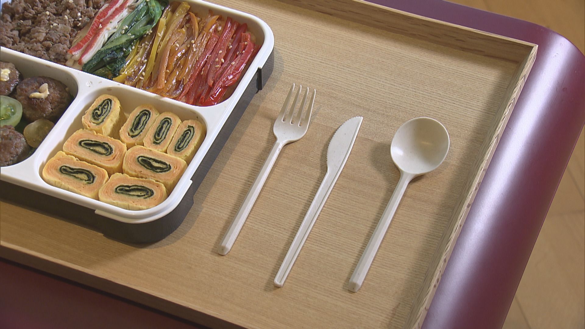 政府將分階段禁派膠餐具　企業生產半年內分解膠餐具 