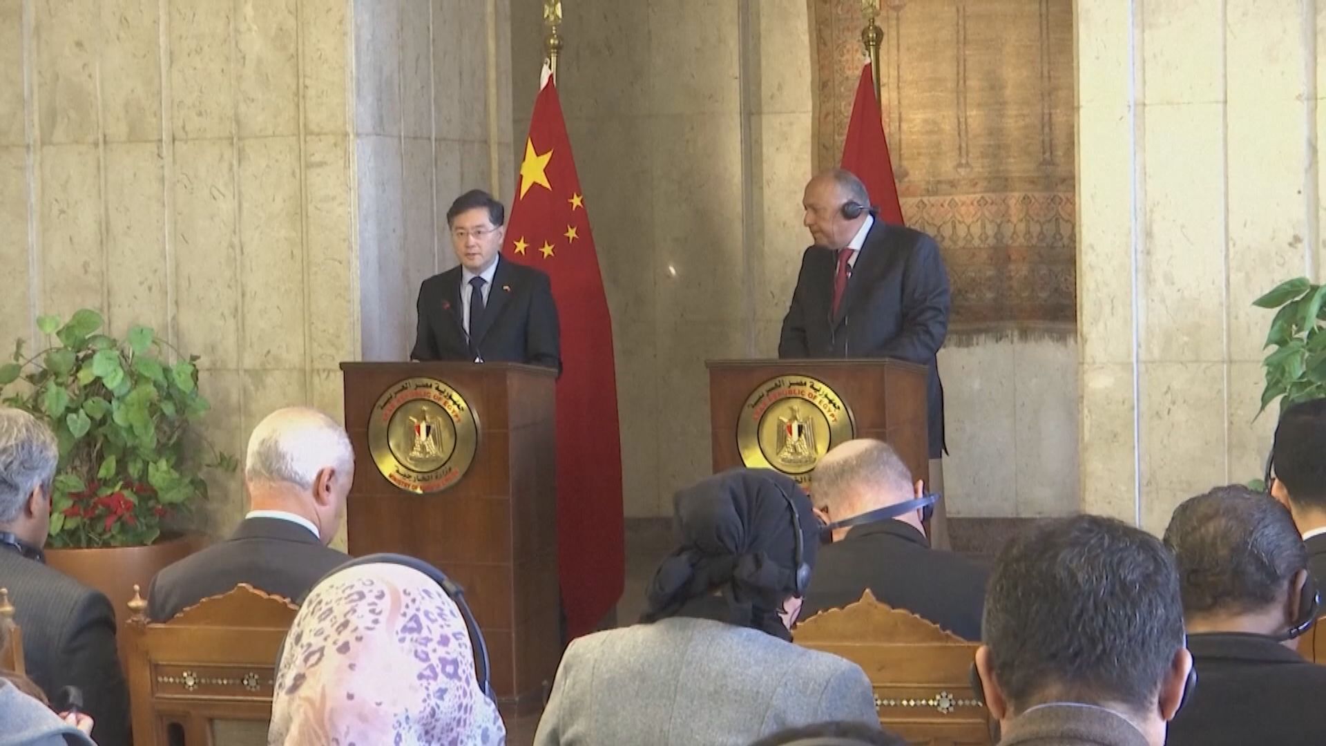 秦剛到訪開羅分別與埃及總統及外長舉行會談