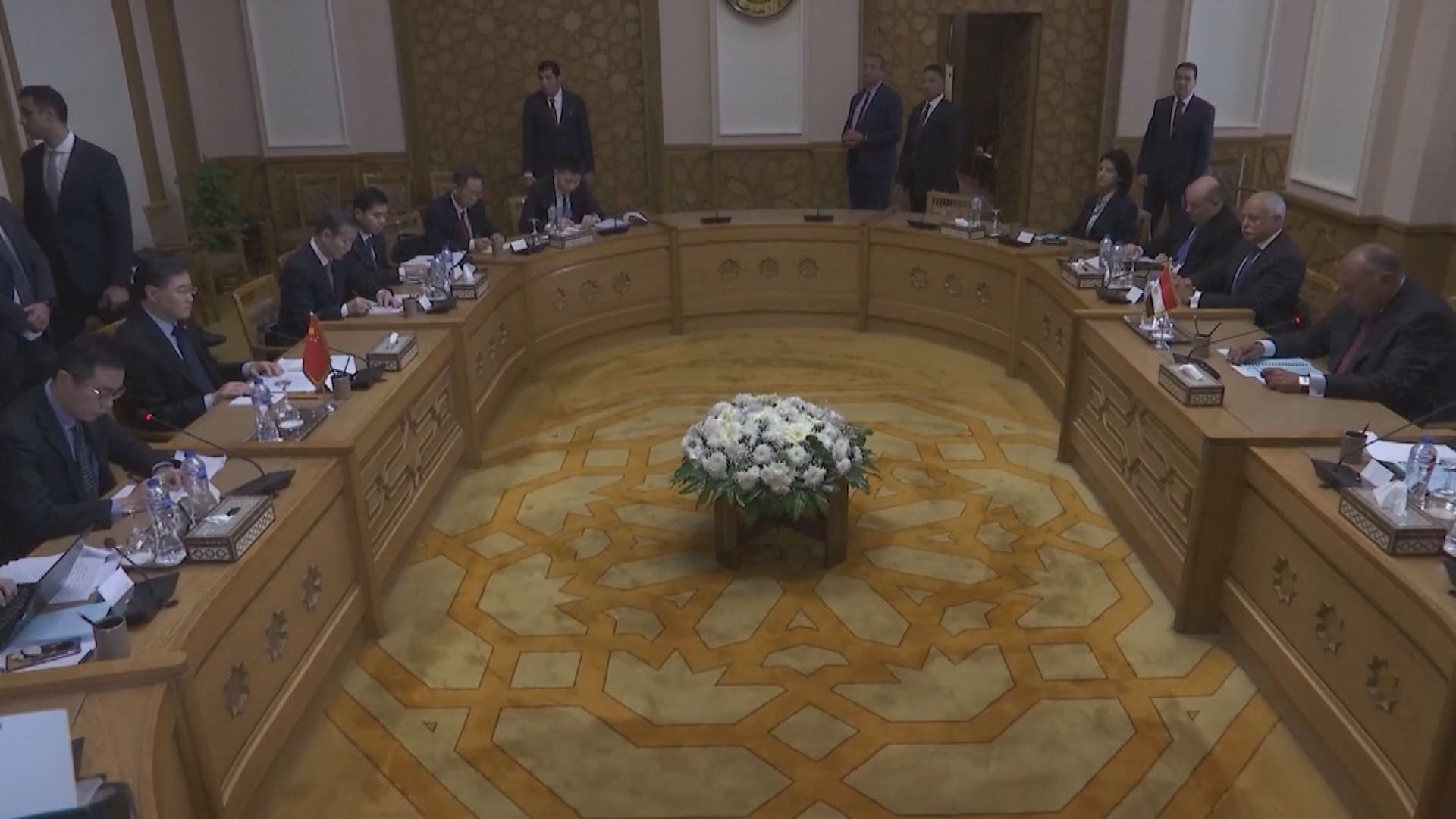 秦剛非洲行程尾站　到訪埃及會見總統與外長