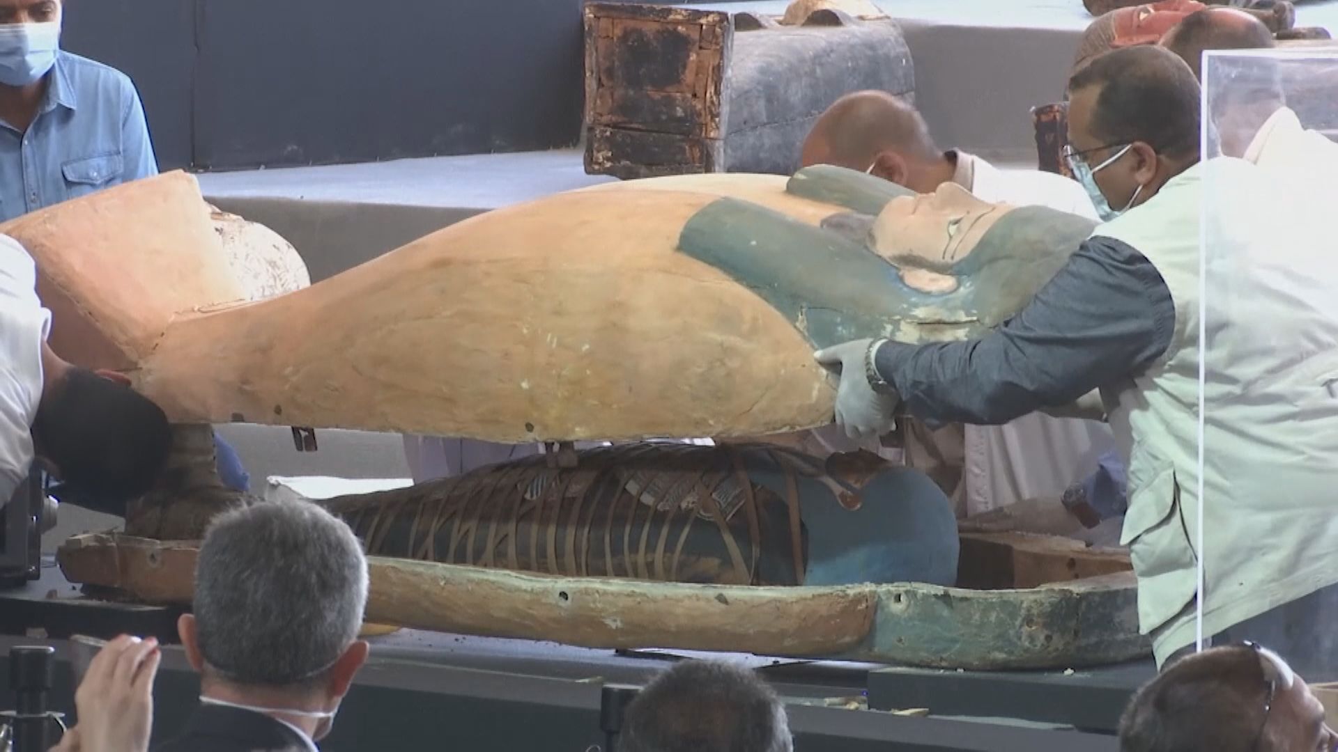 埃及出土逾百具約2500年歷史彩繪木棺