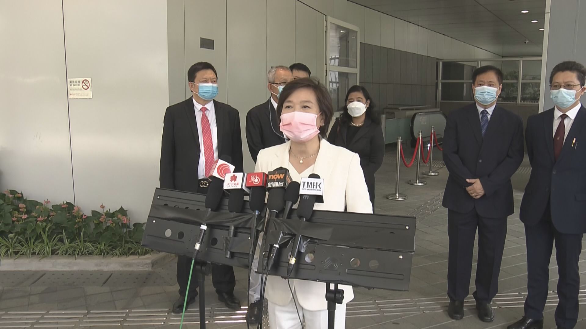 梁美芬改循選委會參選尋求連任