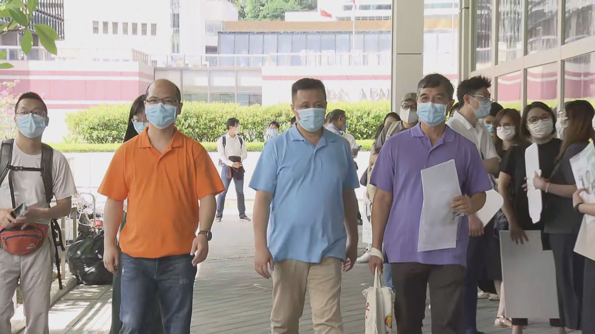 立法會提名期首日接提名表十份功能組別提名表格