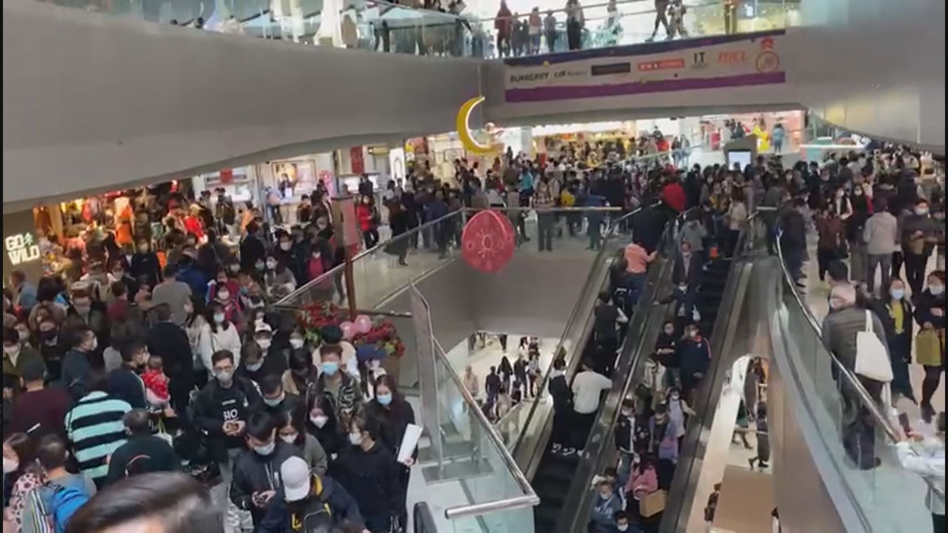 港鐵、巴士及電車選舉日免費　很多人趁機外出