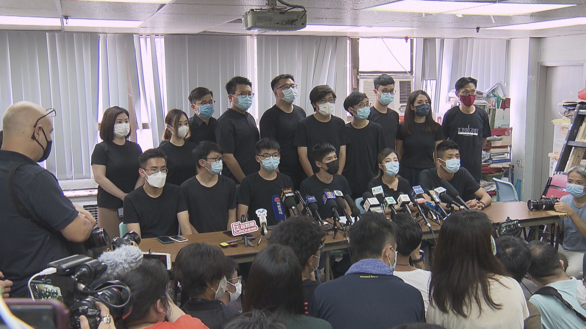 選舉主任指會因參選人答覆而決定提名是否有效