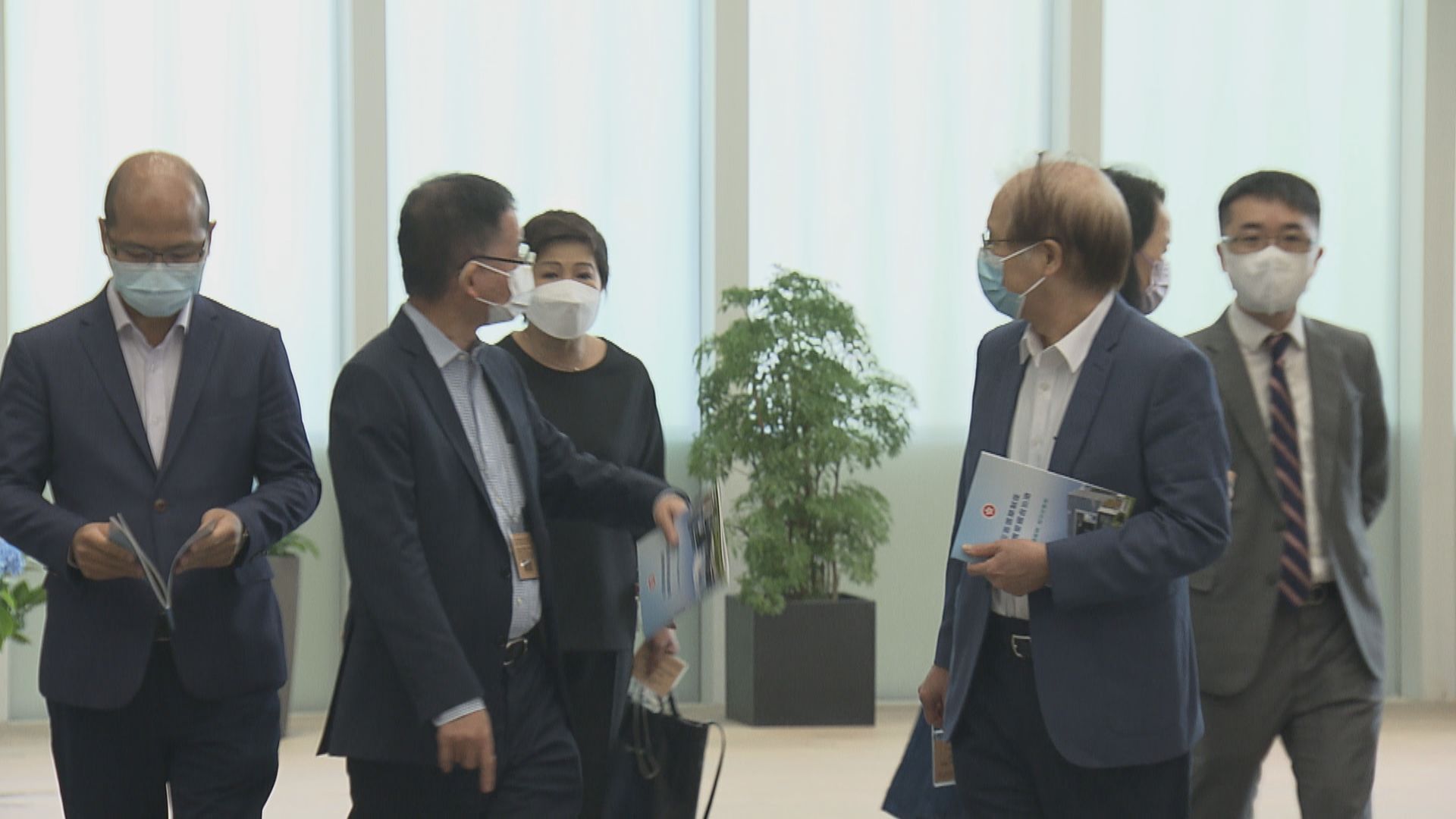 陳茂波見總商會　講解修改選舉制度