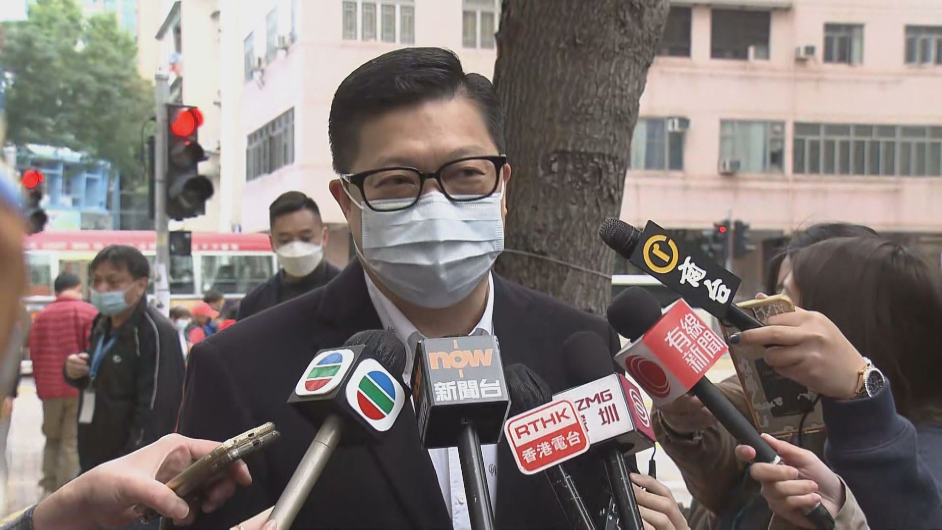 鄧炳強早上投票　籲選出愛國愛港議員