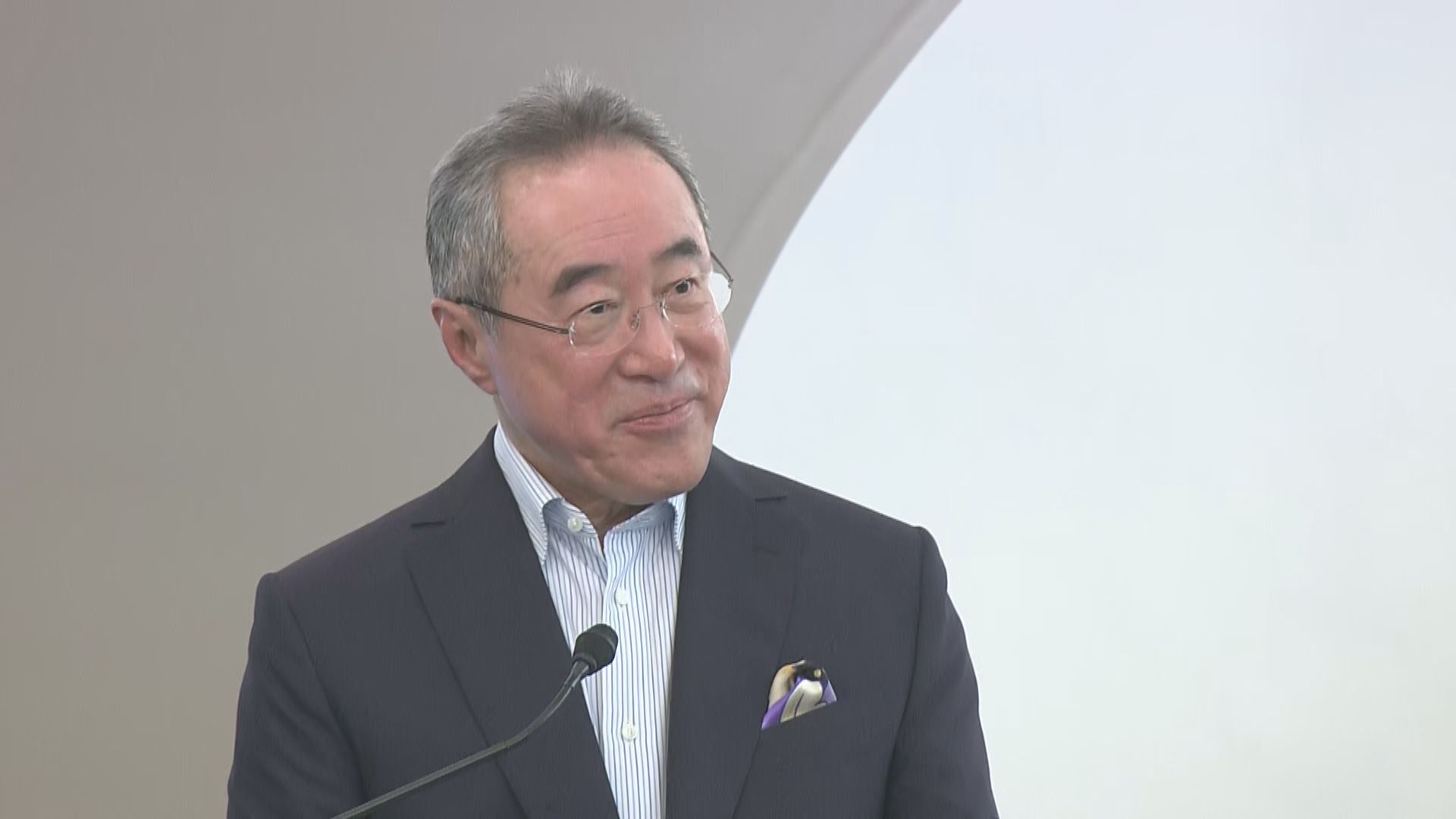 唐英年：欣悉非建制派參選　中央不願立會清一色