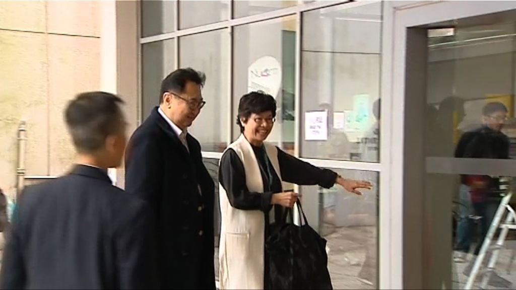 選管會主席馮驊巡視票站