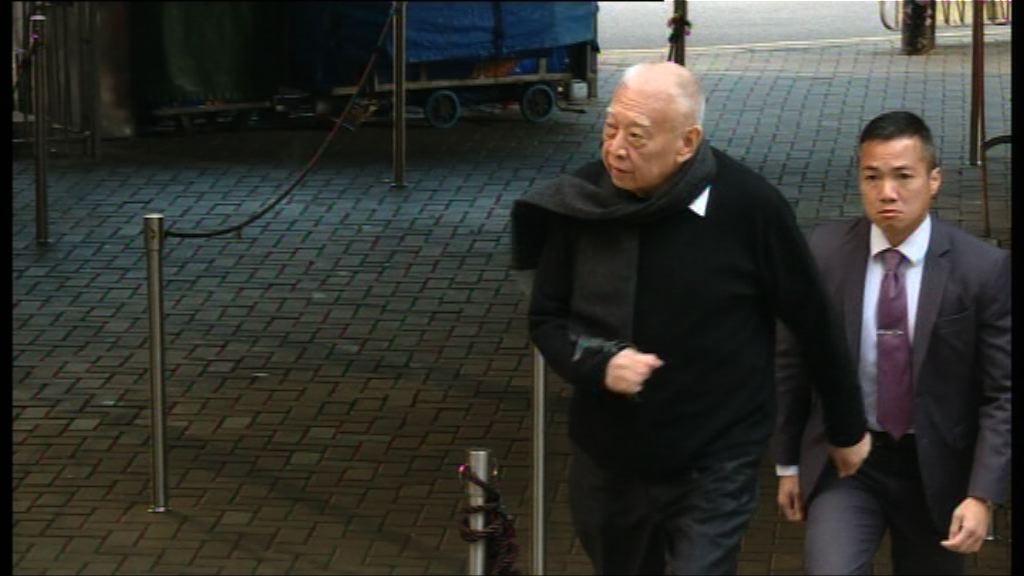 林鄭與兩司長投票　無回應傳媒任何問題