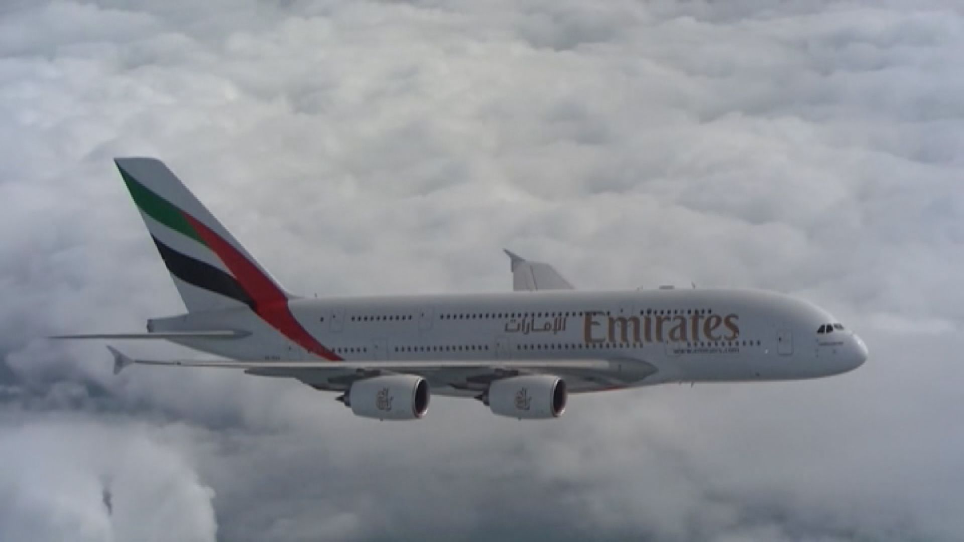 外電：阿聯酋航空裁減3萬個職位　佔員工總數約三成