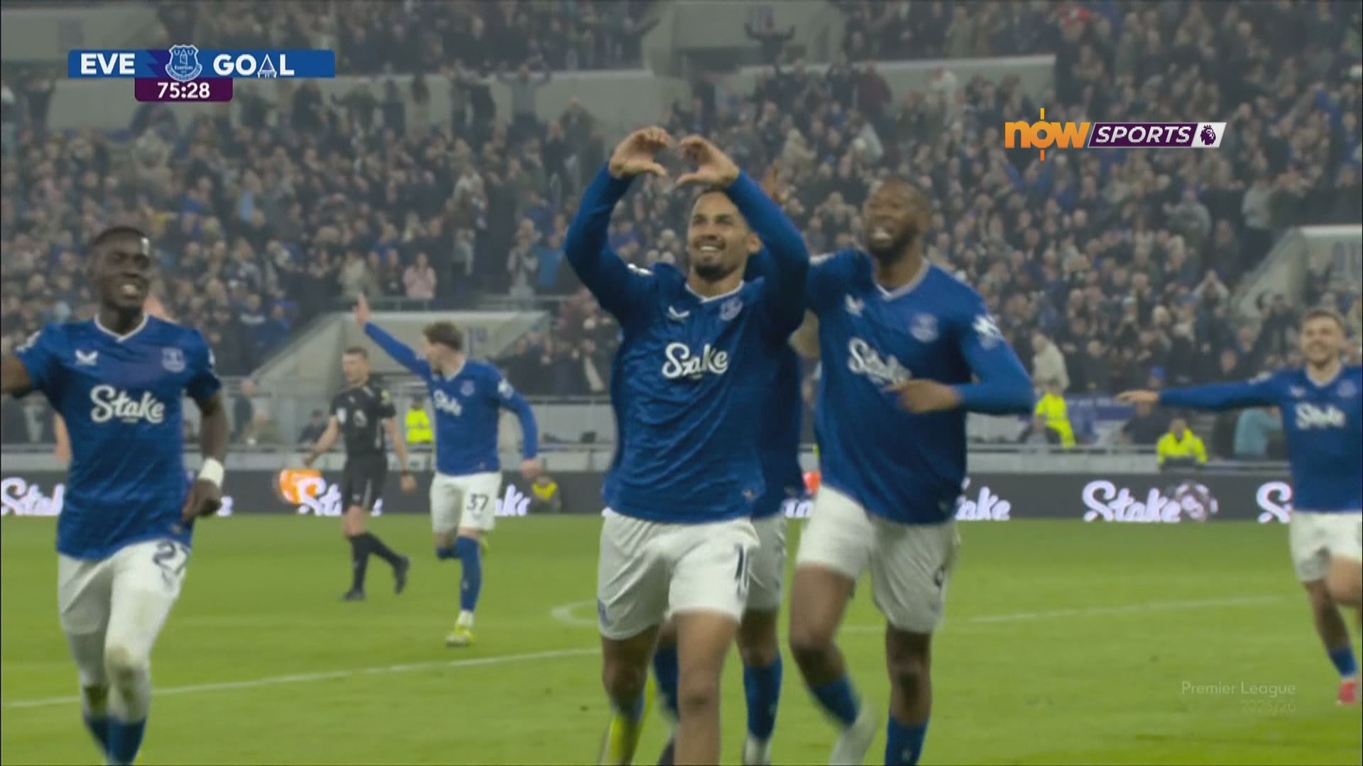 英超精華｜比圖兩射一傳　愛華頓贈車路士三蛋