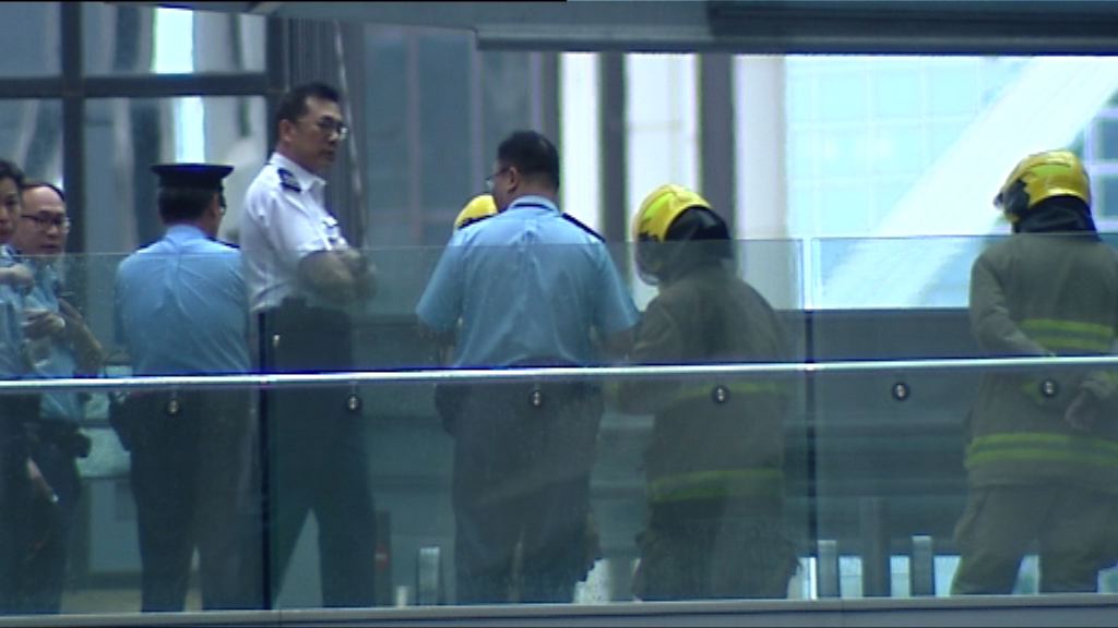 灣仔警總扶手梯冒煙一人傷