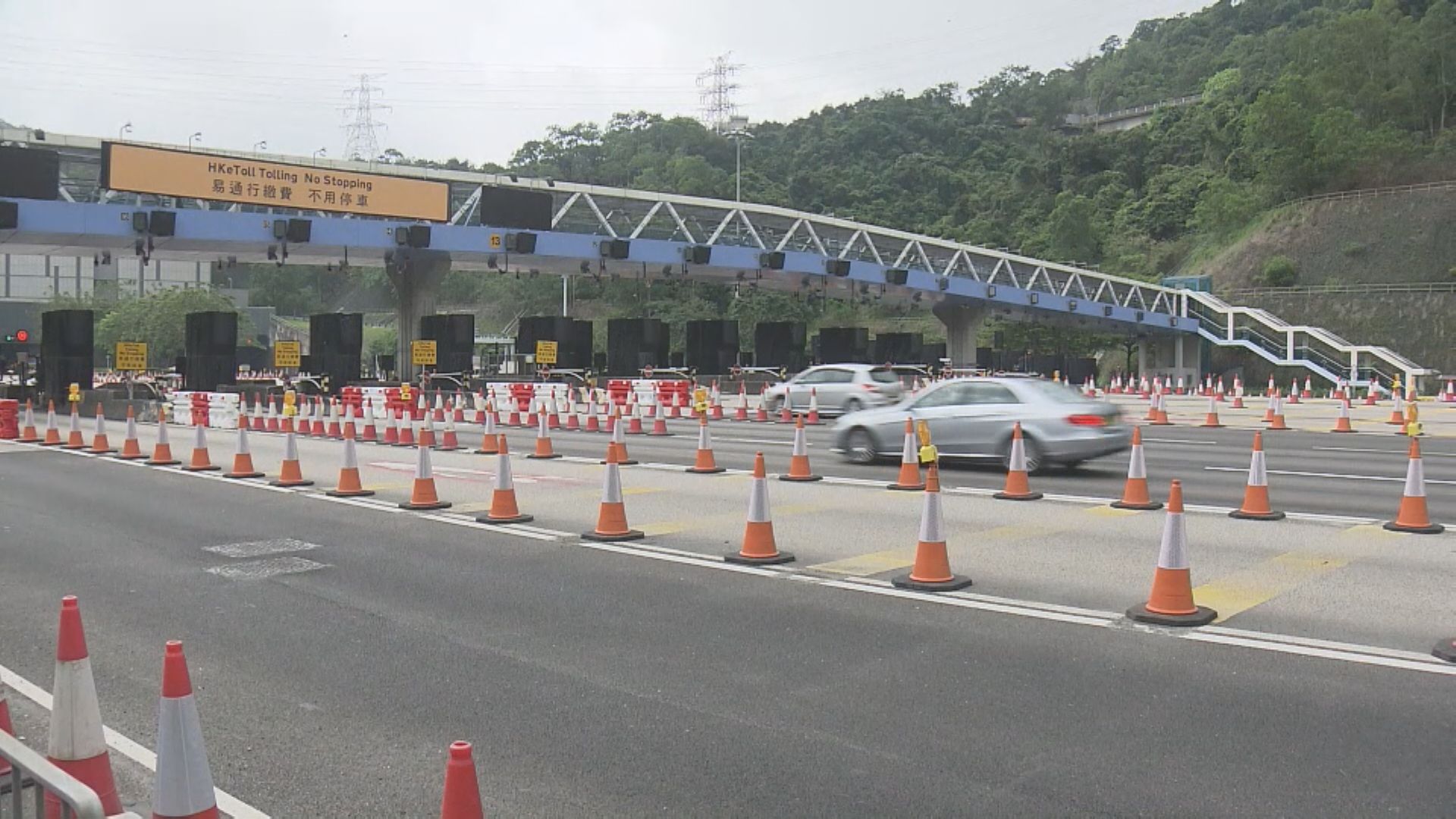 「易通行」即日在青沙管制區實施　逾4千輛車過隧道未貼車輛貼