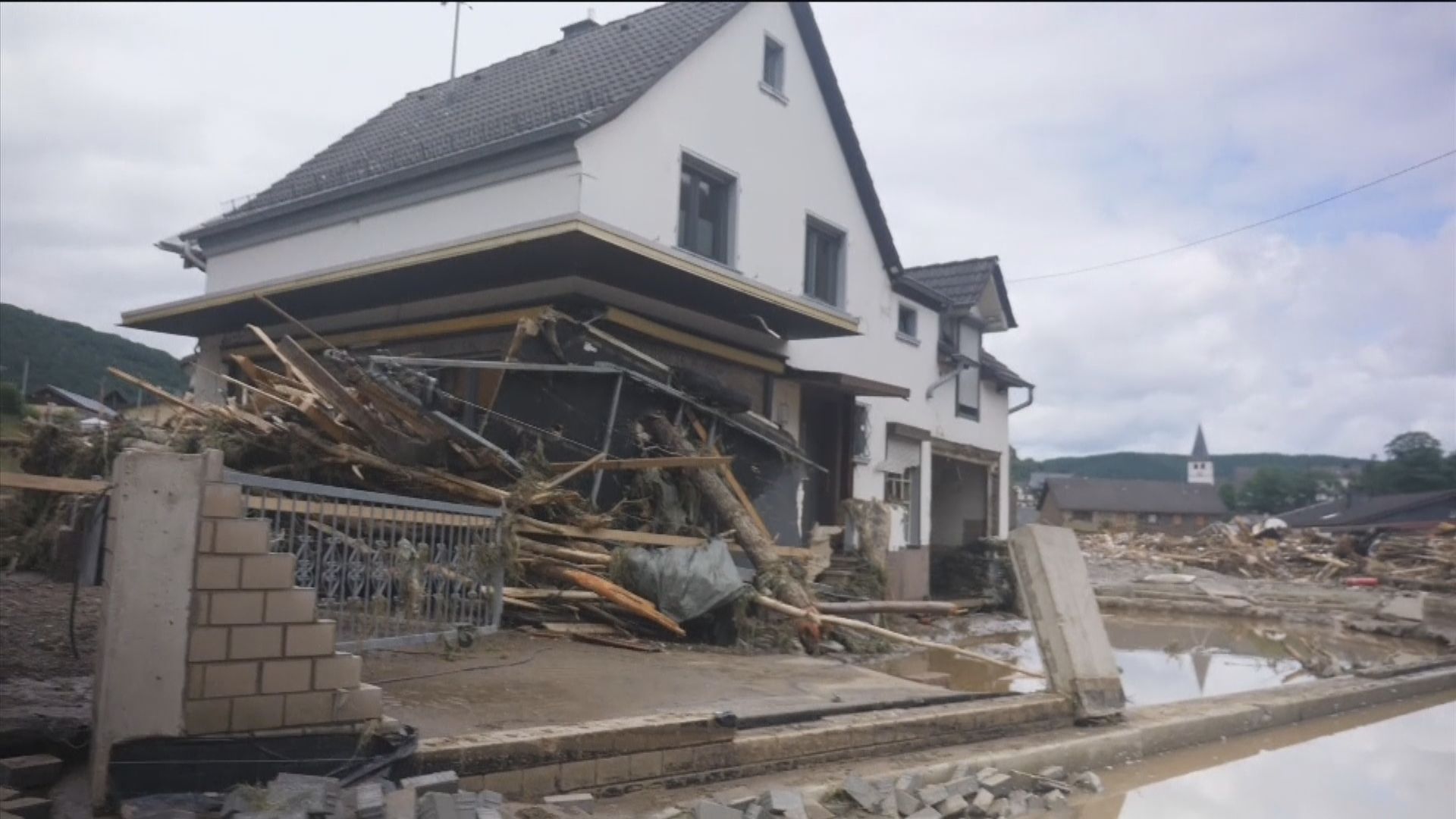 德國比利時水災多人失蹤　官員警告死亡人數或再上升