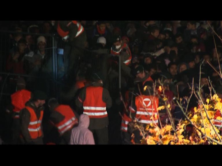 德國南部邊境難民設施供不應求