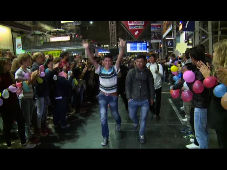 報道指英國有意接收1.5萬名敘利亞難民