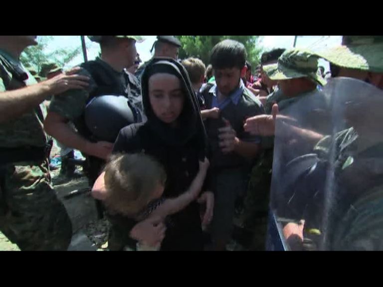 大批難民續由希臘湧入馬其頓