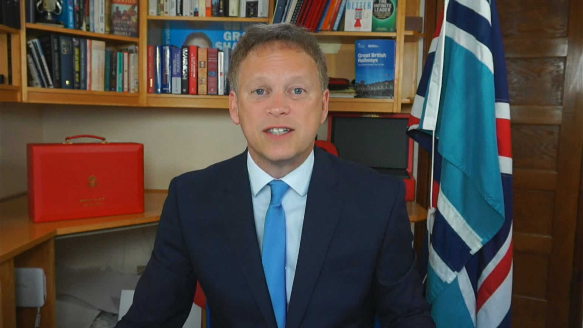 消息指千名意大利球迷按計劃赴倫敦看歐國盃決賽　英指不應嘗試入境