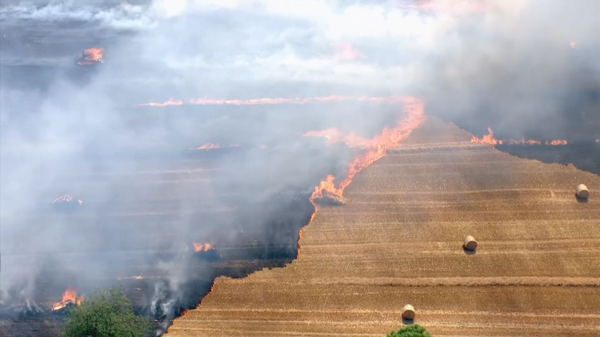西班牙及英國多處地區因高溫引發山火