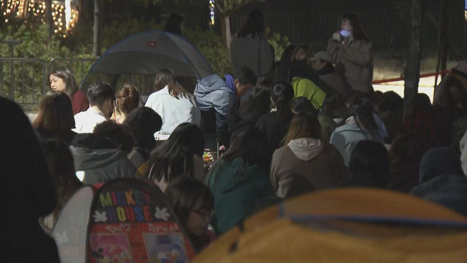 旅發局倒數演唱會　西九文化區越夜越多人聚集