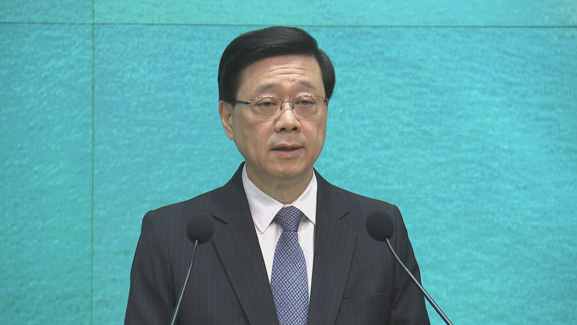 據悉內地明起取消黑碼 李家超：研究如何令口岸運作更暢順