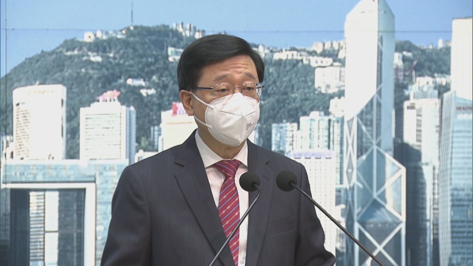 李家超︰當局會就核酸檢測CT值與化驗室商討　統一報告標準