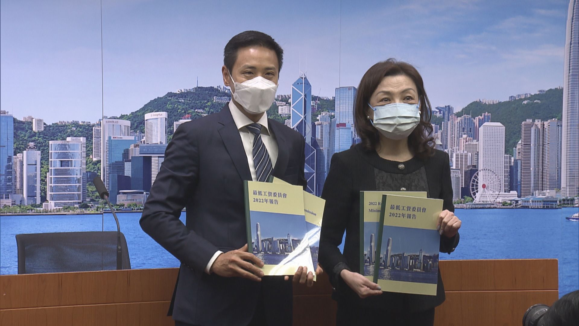 行會批准最低工資上調至40元　打工仔︰加幅聊勝於無