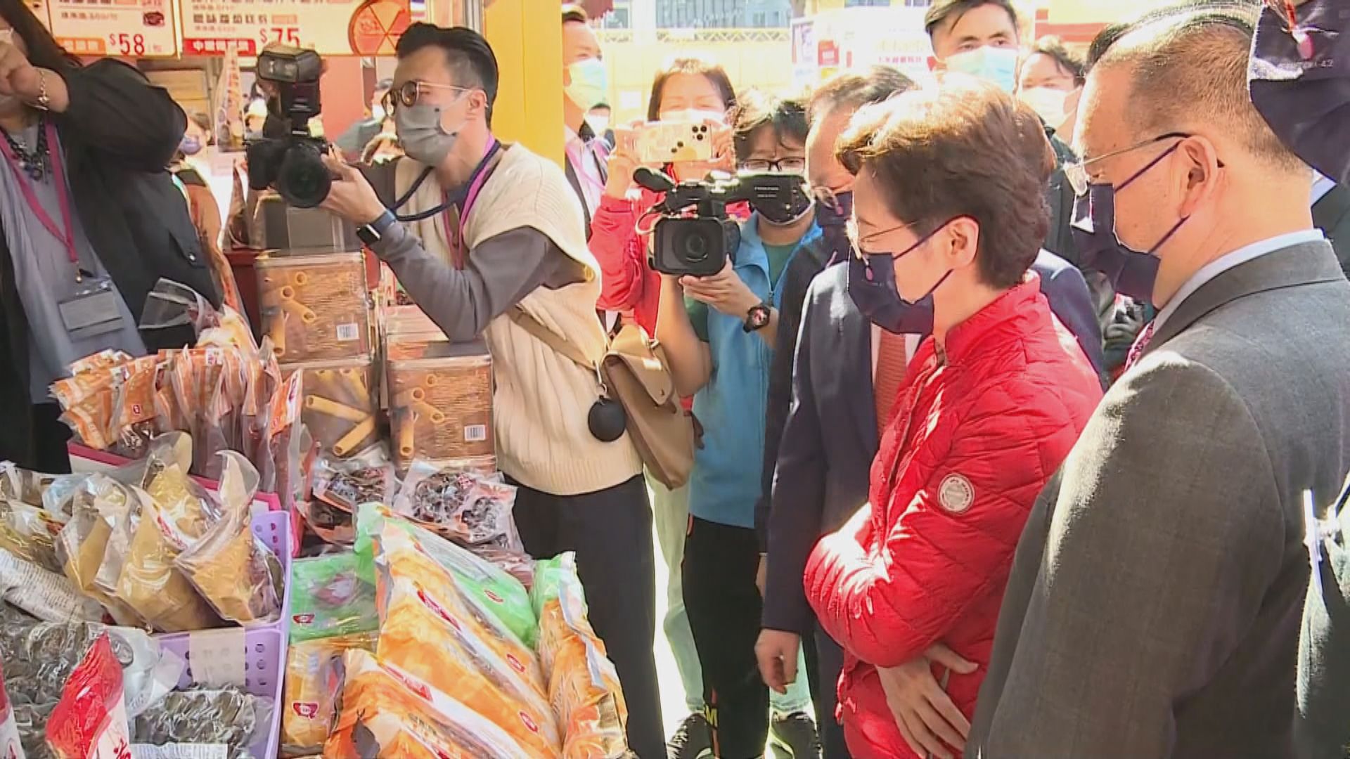 工展會維園開幕　林鄭月娥五千多元買鮑魚蝦子麵等