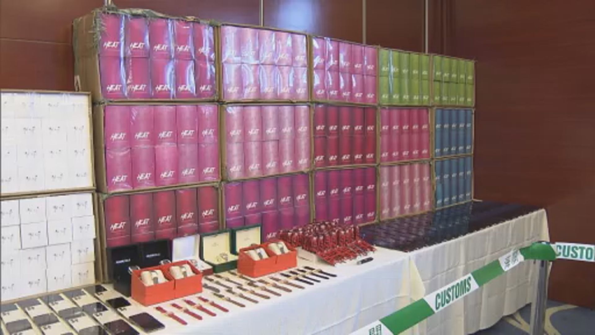 海關檢約1萬件懷疑冒牌貨拘5人