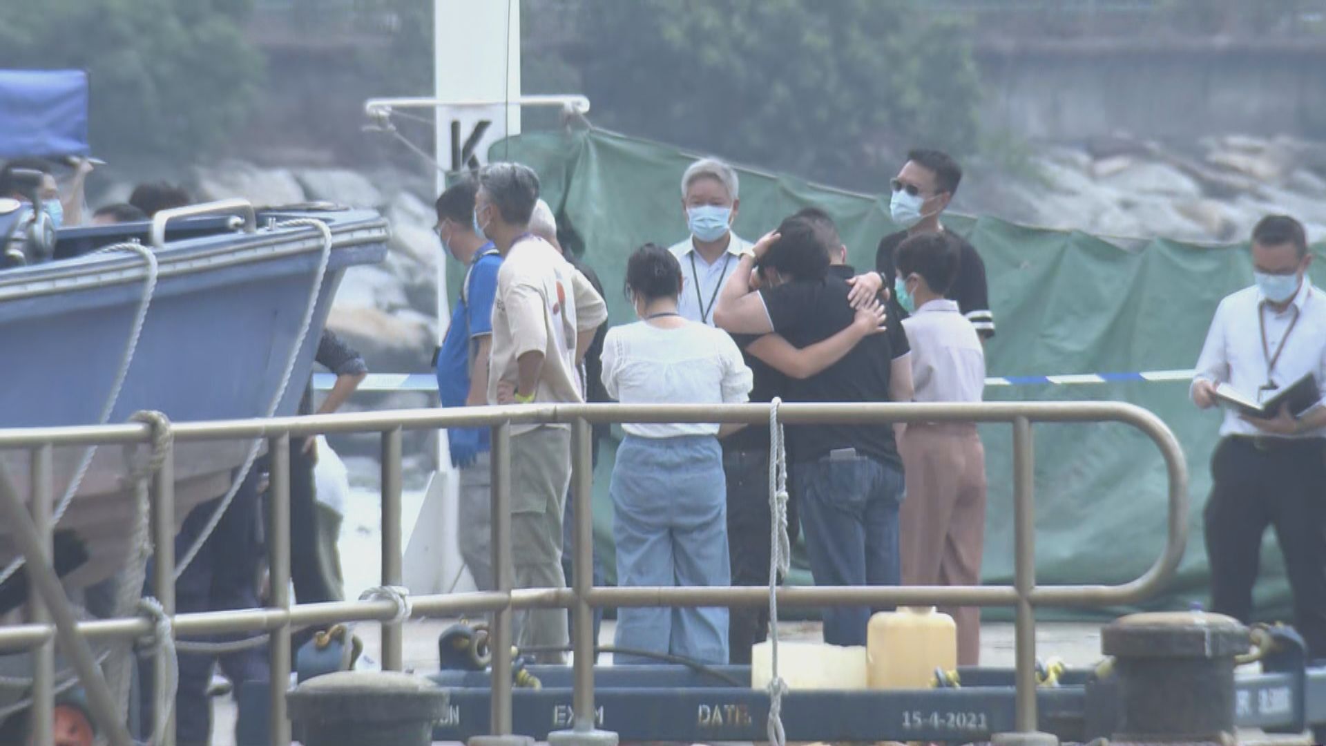 水警反走私快艇被撞翻沉女警殉職　警務處長譴責走私犯冷血