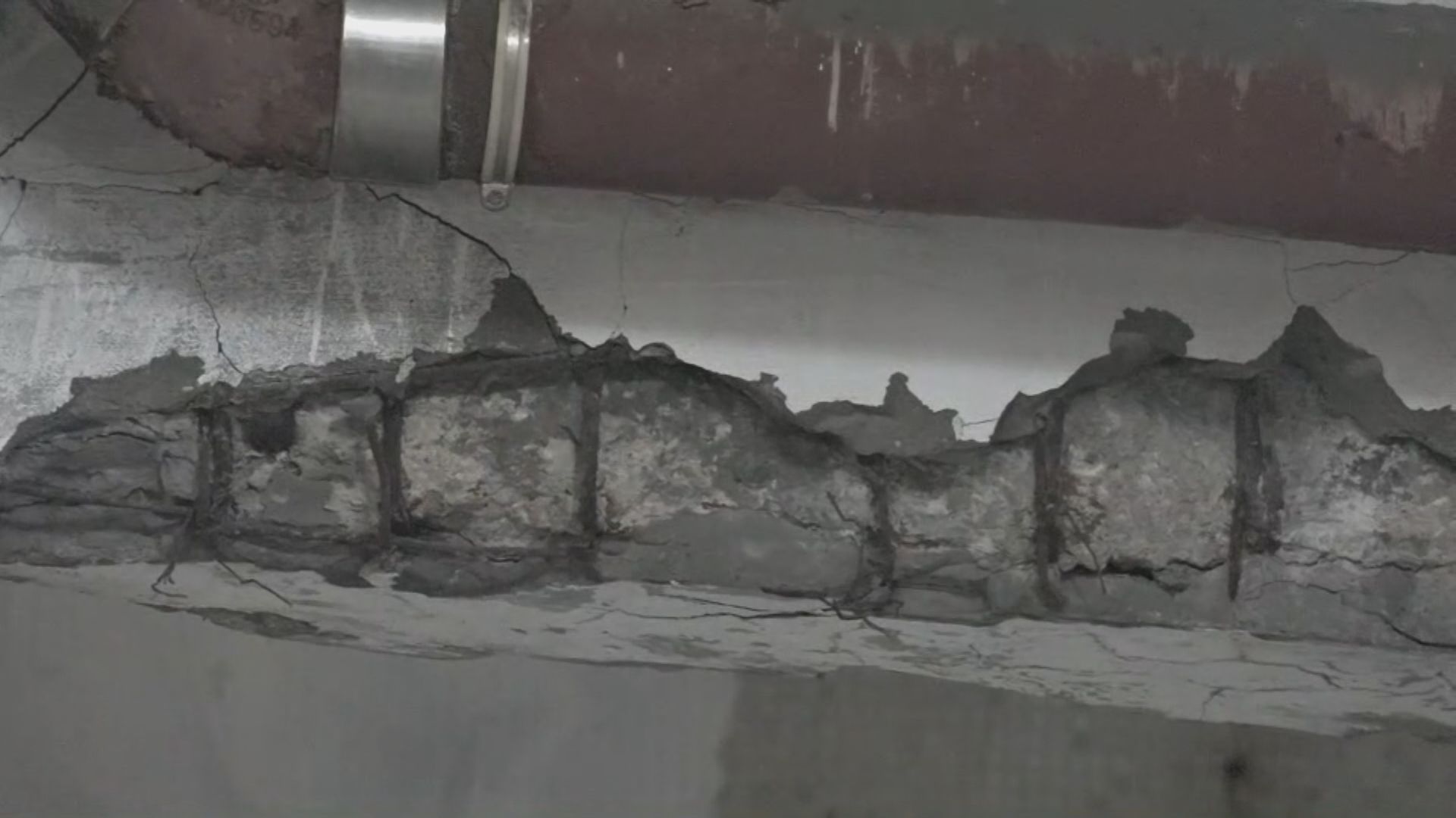 紅磡工廈疑墮石屎 擊傷一名男途人